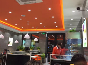 泰式酸奶麻辣烫