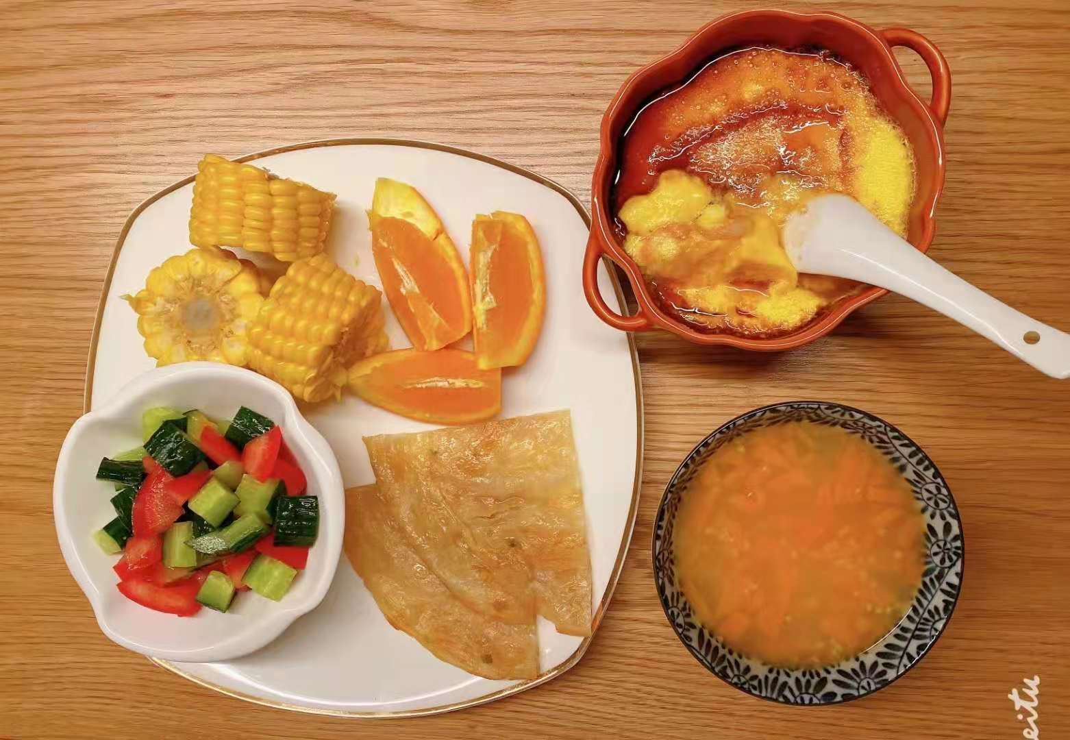 现今开麻辣烫加盟店是否赚钱